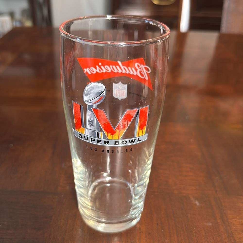 Budweiser NFL 56th Super Bowl Football Bar Beer Glass LVI